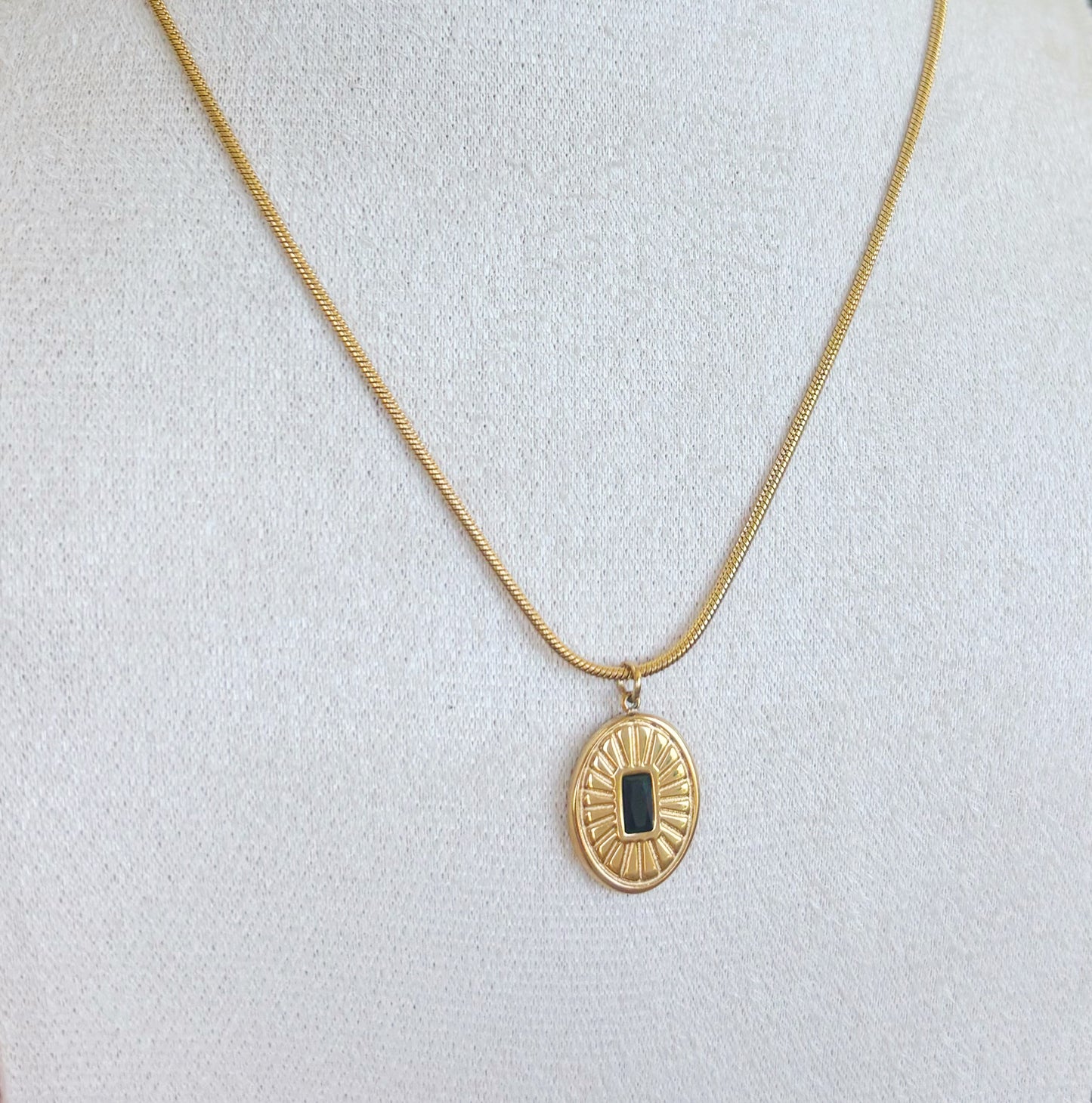 Victoria Necklace