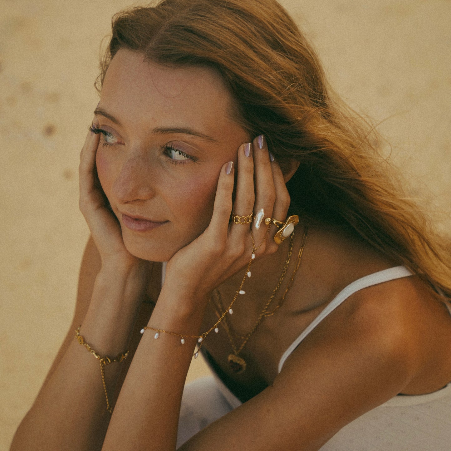 Gold Plain Jane Handchain