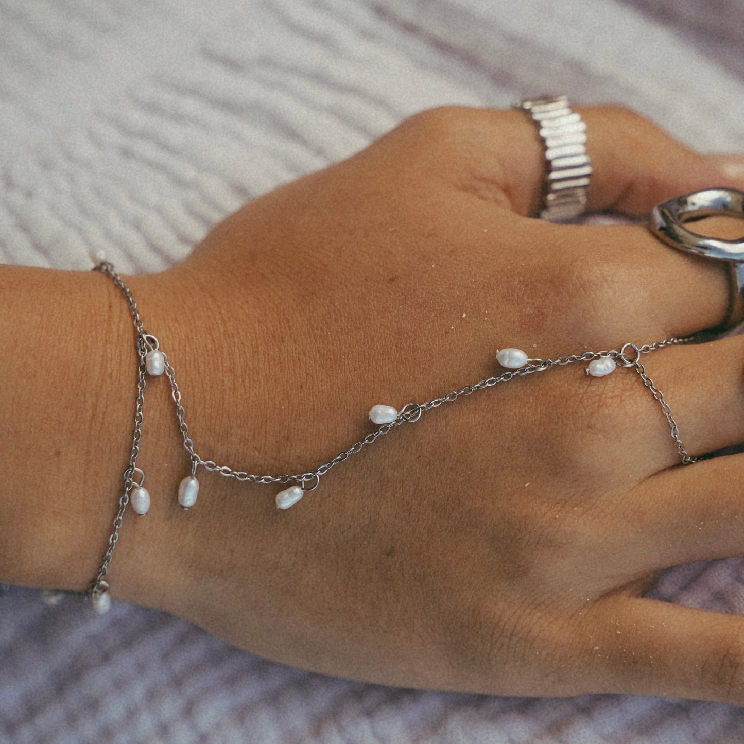 Silver Plain Jane Handchain