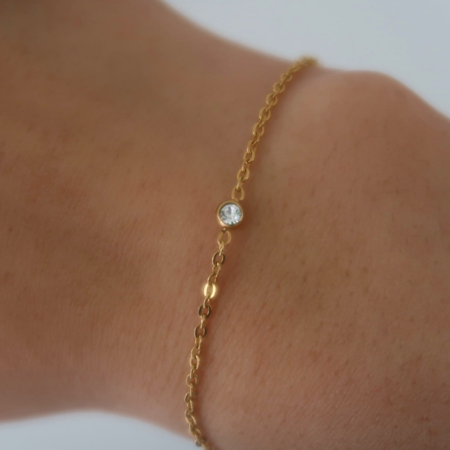 Dainty Daisy Bracelet